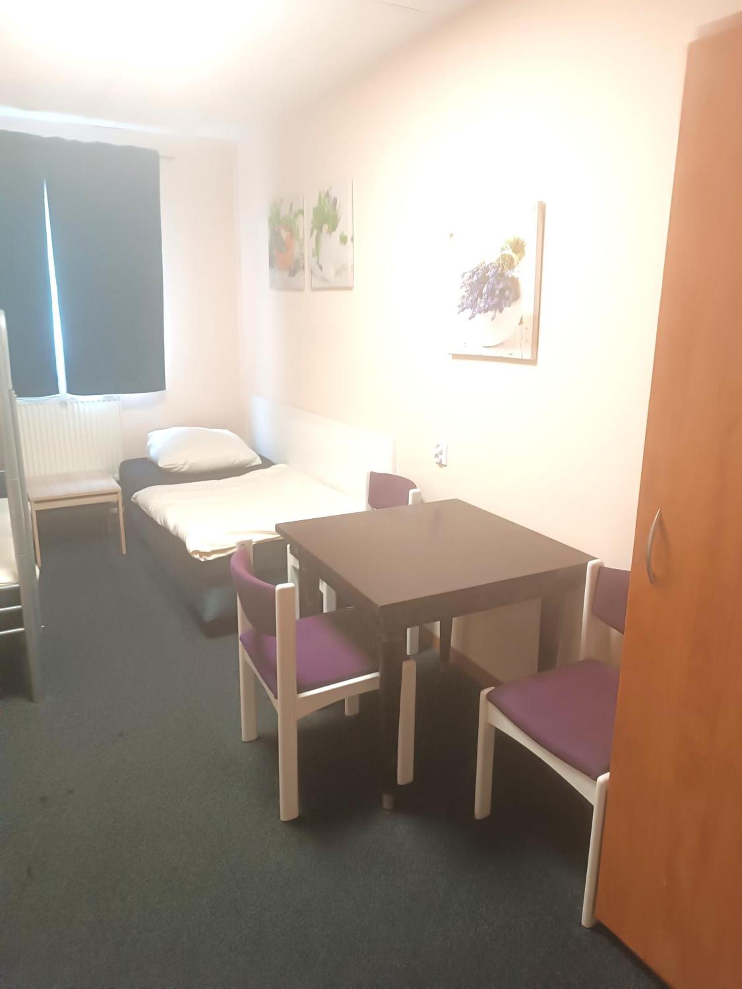 Hostel Krosnienska 12 Zielona Góra Zewnętrze zdjęcie