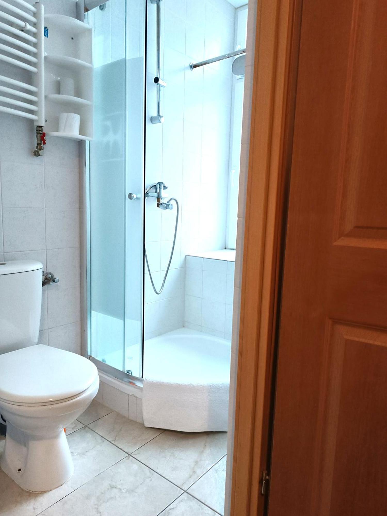 Hostel Krosnienska 12 Zielona Góra Zewnętrze zdjęcie