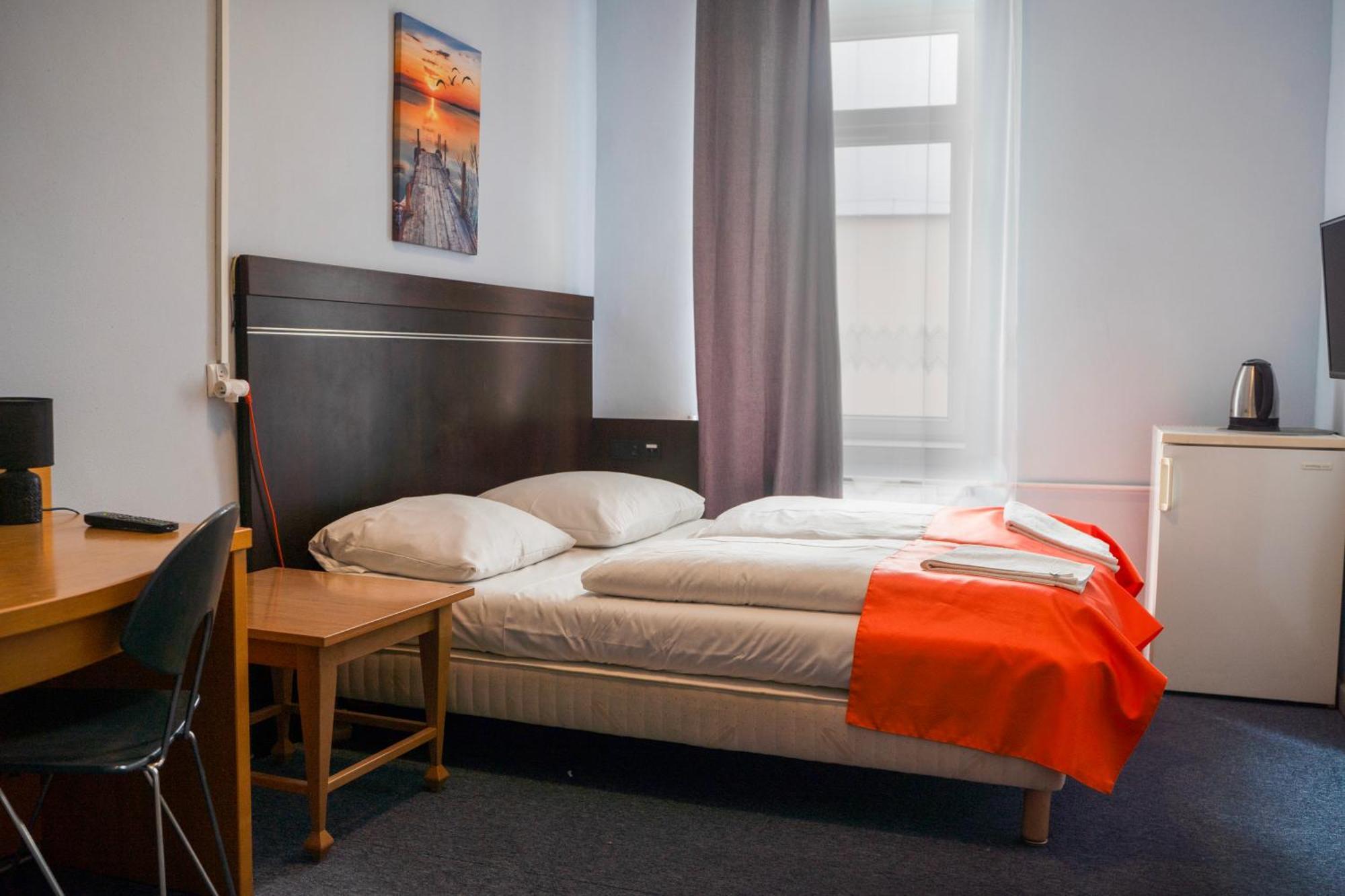 Hostel Krosnienska 12 Zielona Góra Zewnętrze zdjęcie
