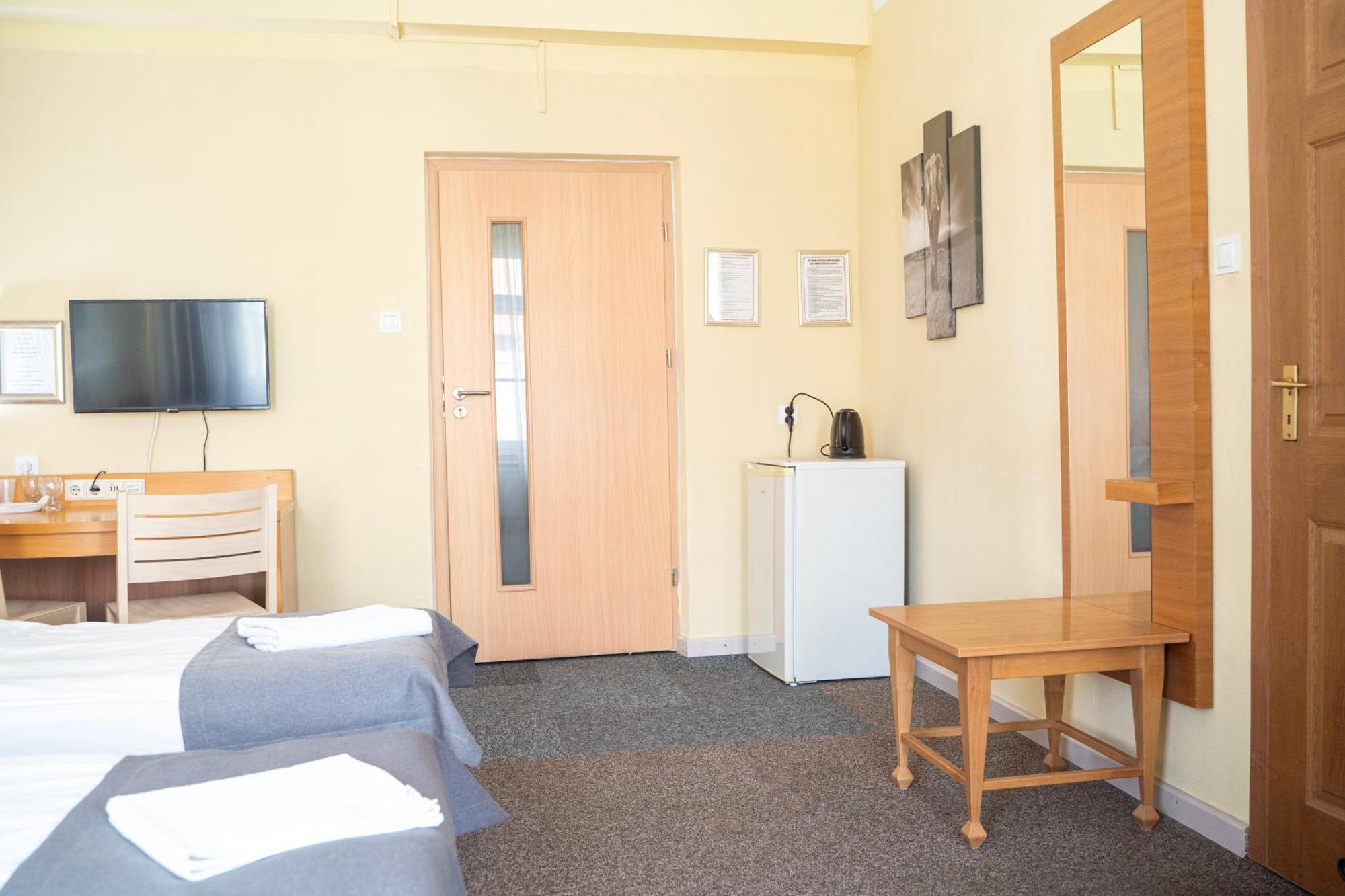 Hostel Krosnienska 12 Zielona Góra Zewnętrze zdjęcie
