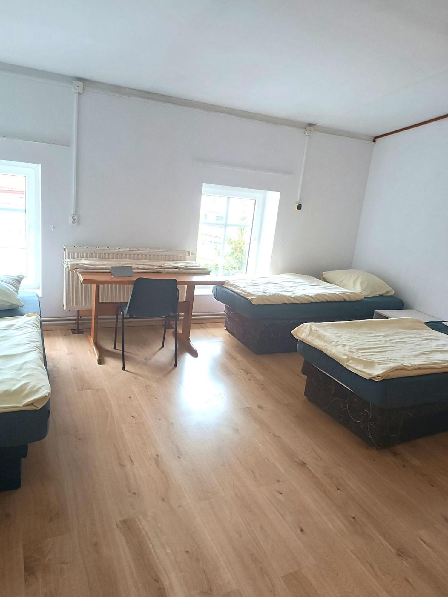 Hostel Krosnienska 12 Zielona Góra Zewnętrze zdjęcie