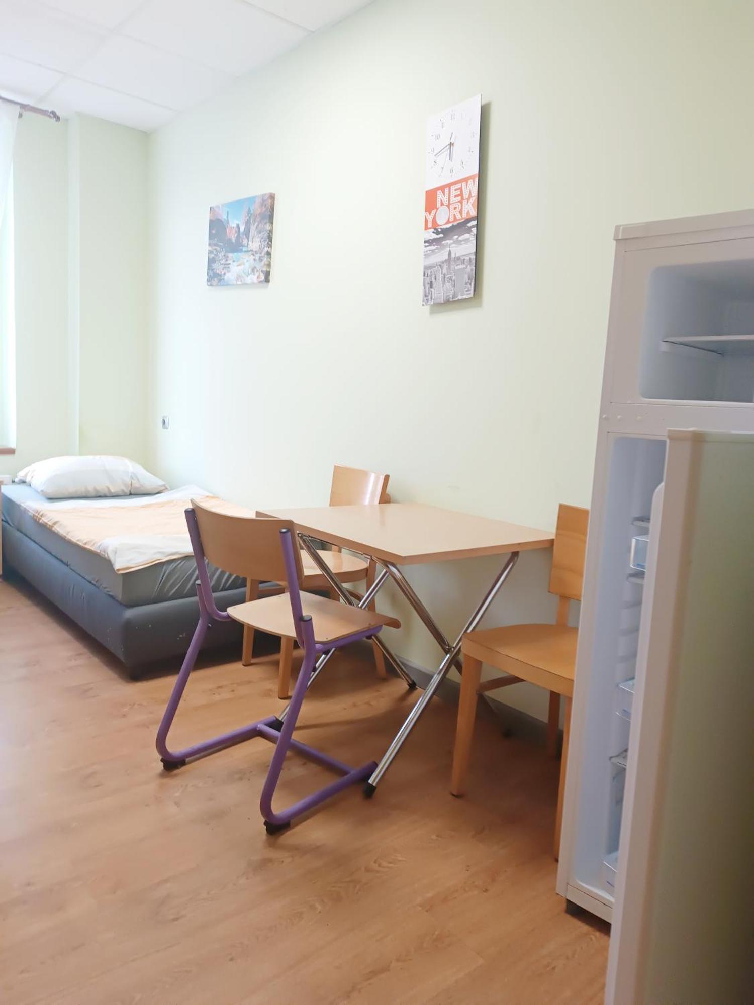 Hostel Krosnienska 12 Zielona Góra Zewnętrze zdjęcie