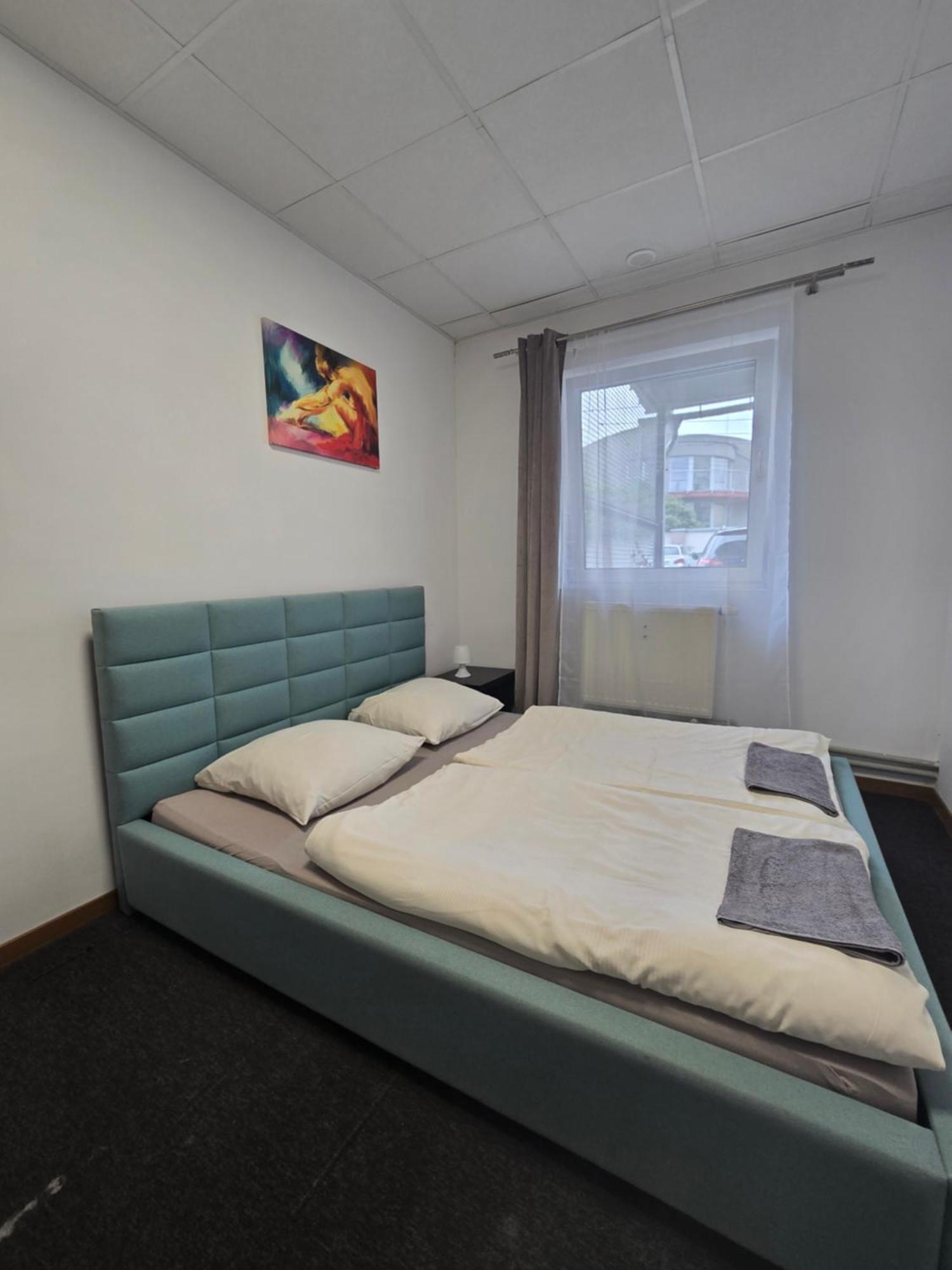 Hostel Krosnienska 12 Zielona Góra Zewnętrze zdjęcie