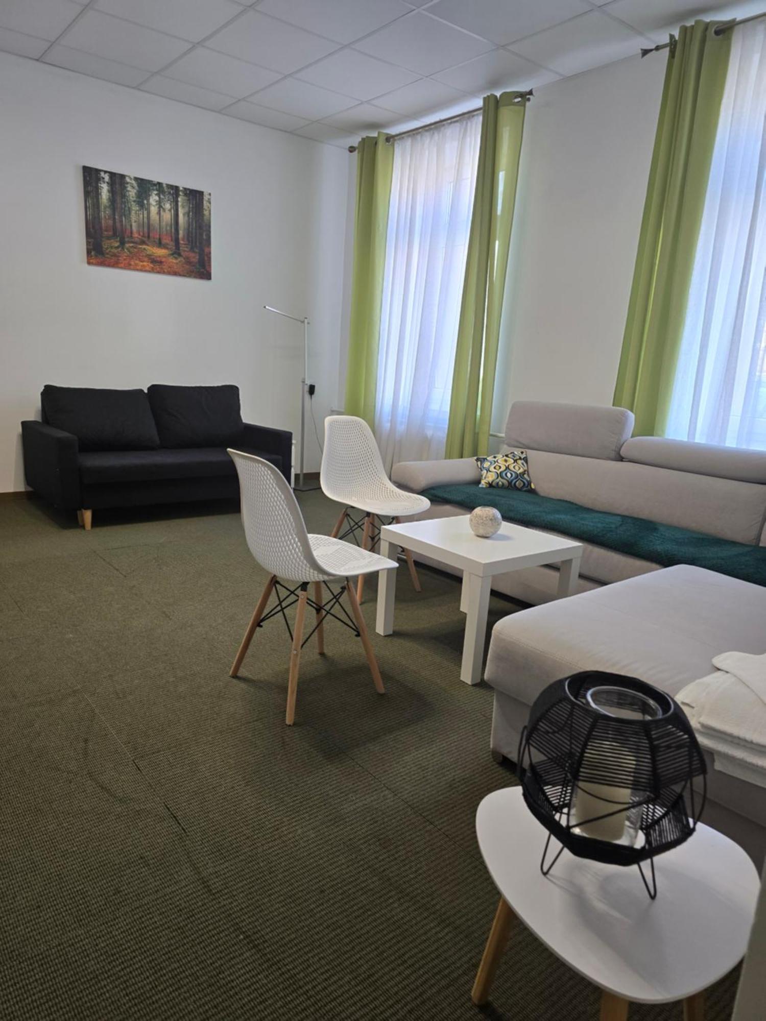 Hostel Krosnienska 12 Zielona Góra Zewnętrze zdjęcie